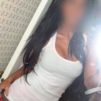 Junge Frau sucht Sex Date in der Nähe von Berlin