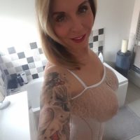 Hamburger MILF sucht geiles Sextreffen